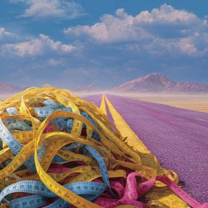 A split image contrasting a tangled knot of measuring tapes, representing chaotic yo-yo dieting, with a straight, clear path to a bright horizon, symbolizing a sustainable obesity management plan.